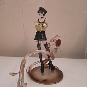 1/8 scale figure of Nana Osaki from the manga and anime series NANA